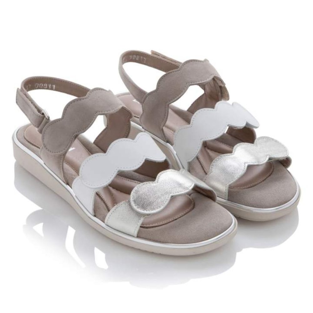 Beautifeel $295 Cleo Tahini White Silver Sz 11 NIB